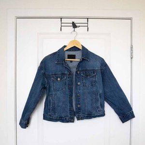 Banana Republic Denim Jacket in XS